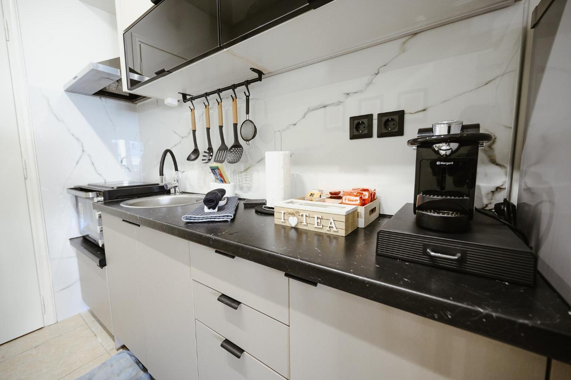 Central Apartments Волос Екстер'єр фото