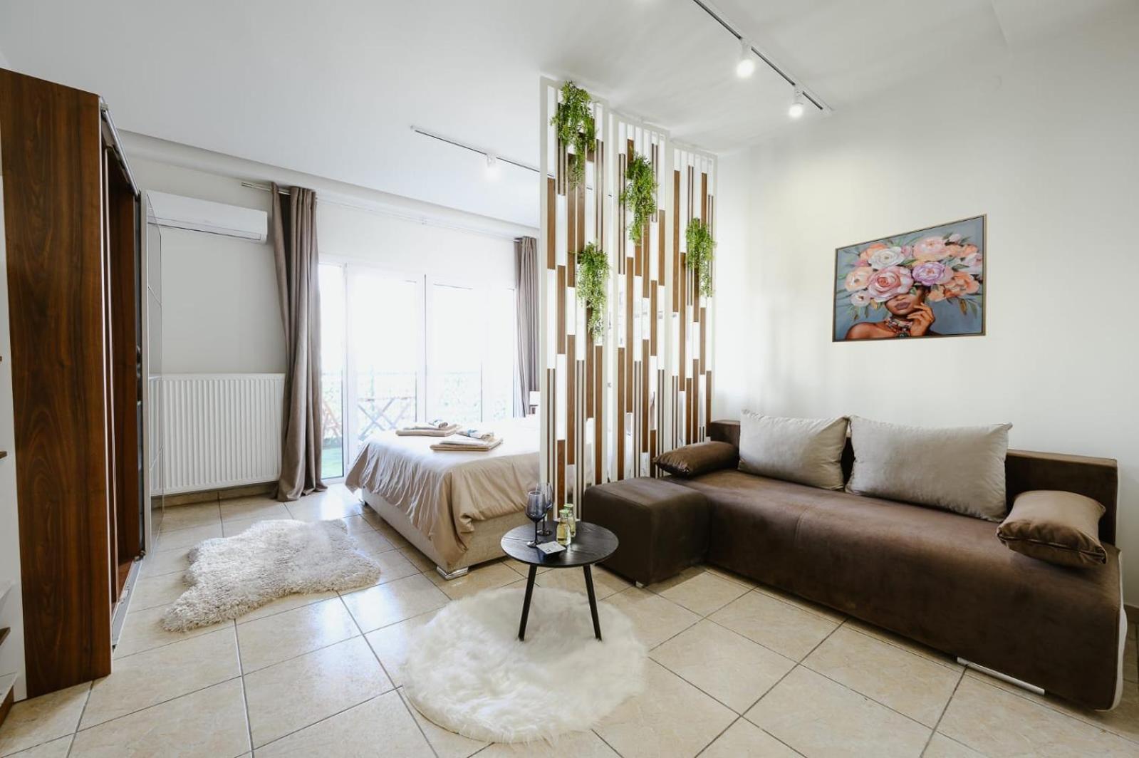 Central Apartments Волос Екстер'єр фото